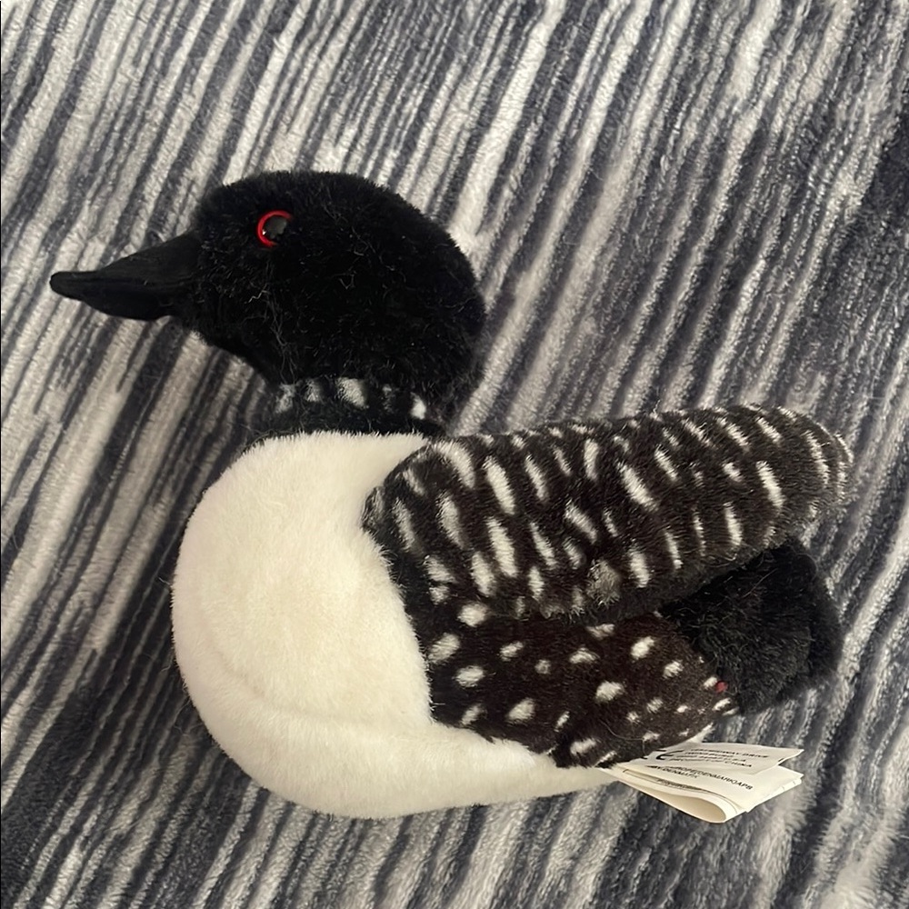 K&M Plush Bird Common Loon Stuffed Animal Chirping Sound Black White Audubon 7”